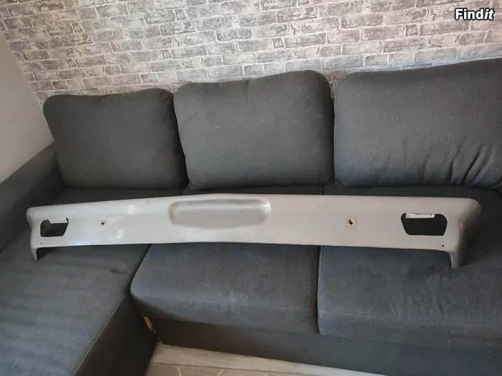 Säljes Glasfiber fram kofångare dodge dart -66