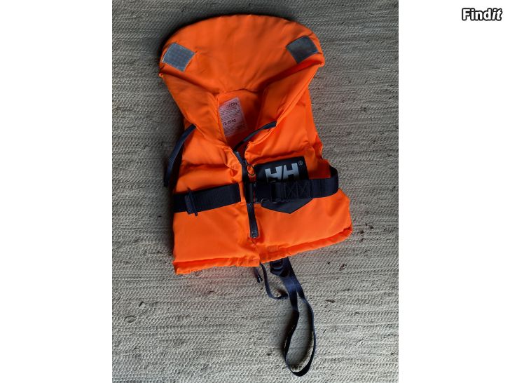 Säljes Helly Hansen flytväst för yngre barn 15-20kg