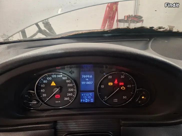 Myydään MB W203 320CDI mittaristo