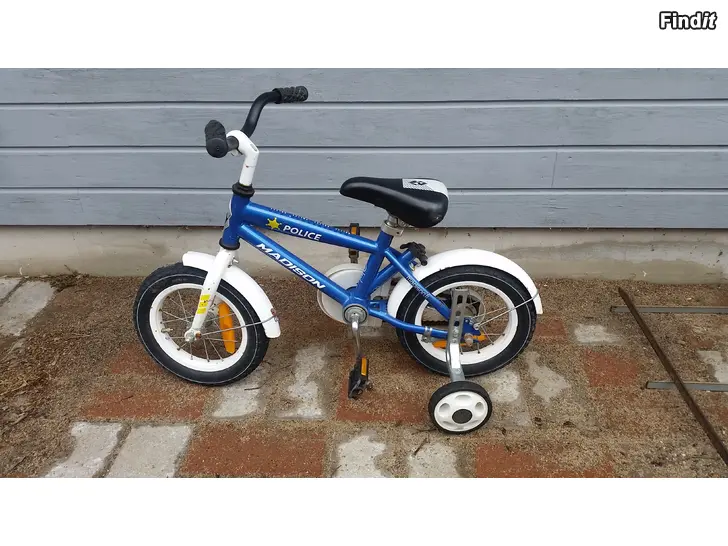 Myydään Lasten 12tum polkupyörä Madison Police apupyörillä 50e