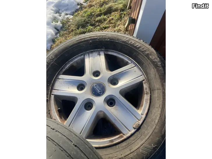 Myydään Transit fälgar