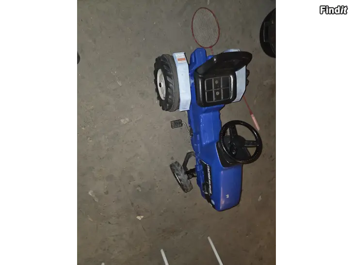 Säljes Tramptraktor med kärra