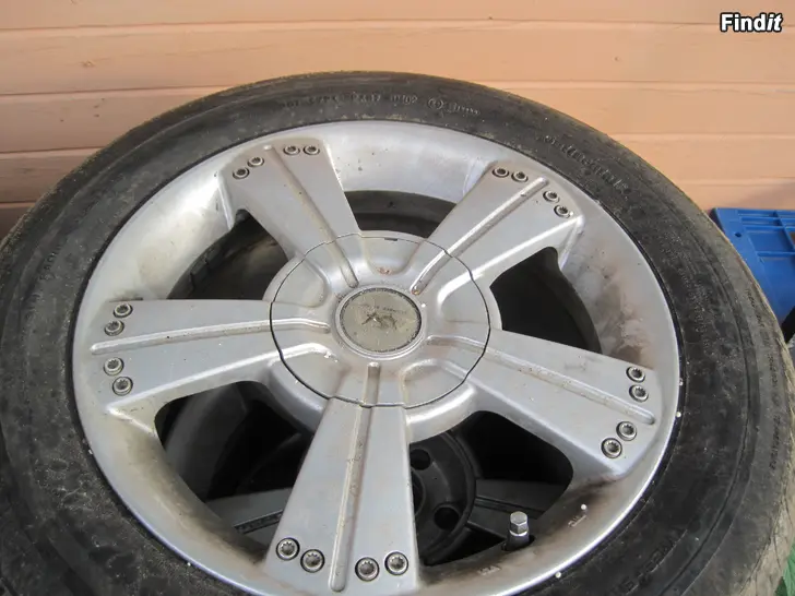 Myydään VW . Aluvanteet 15