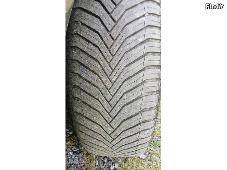 Säljes Michelin Crossclimate 205/50/17