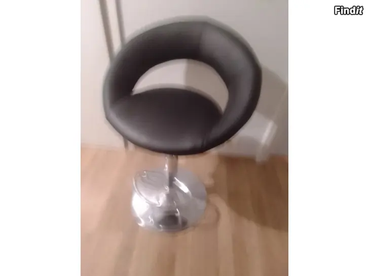 Myydään Lipasto ja tuoli paketti