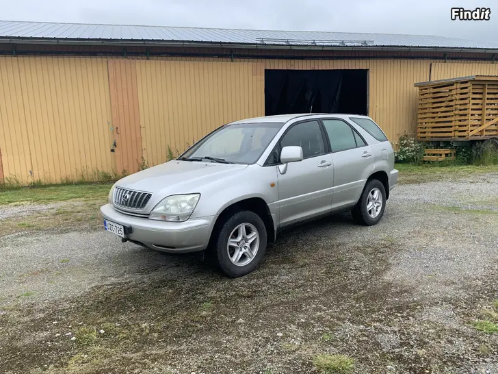 Myydään Lexus RX 300 2002. Aj. 238tkm