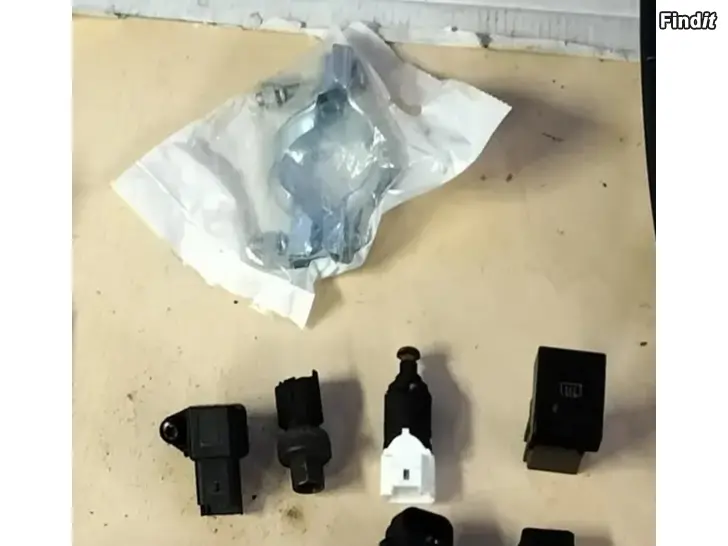 Myydään Raidetangon sisä keskuslukitus moottori