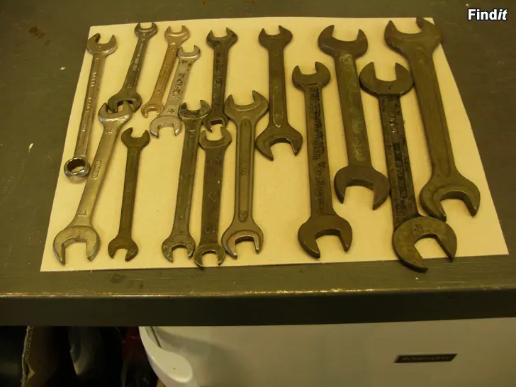 Säljes Gamla fasta nycklar