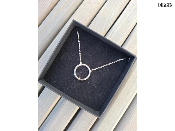 Säljes Säljes Efva Attling halsband