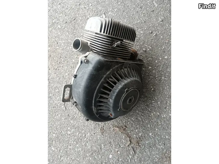 Säljes Skoter motor rotax 277