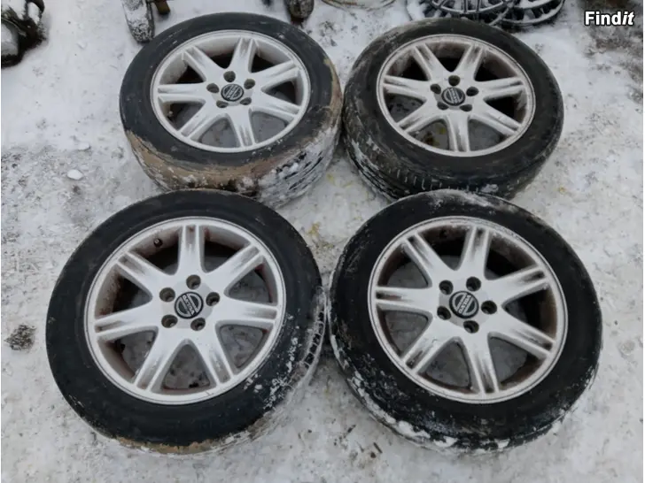 Myydään Volvon alut 5-108 kesärenkailla 205/55R16