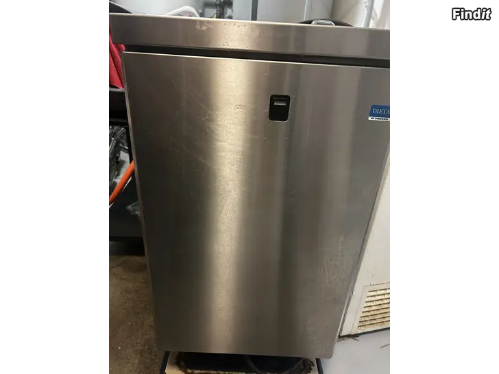 Myydään Tallriksvärmare