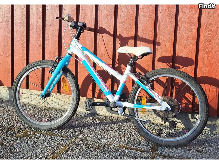 Myydään White Lite XC200 Ane, 20 lastenpyörä