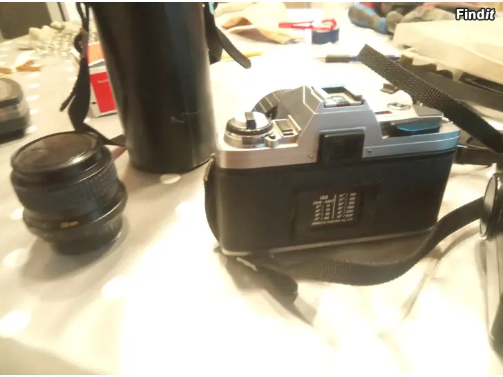 Myydään Vanha Minolta kamera, ei toimi