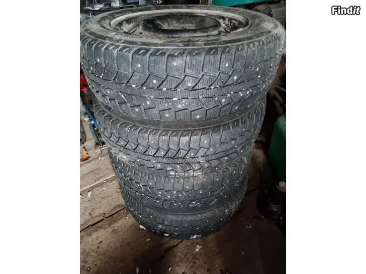 Myydään Nastarenkaat 185/65R15