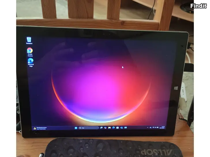 Myydään Microsoft Surface Pro 3