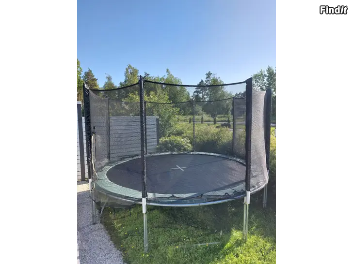 Myydään Myydään trampoliini