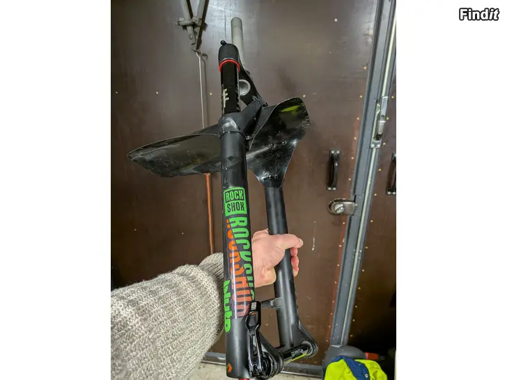 Säljes Rockshox Bluto 120mm till Fatbike