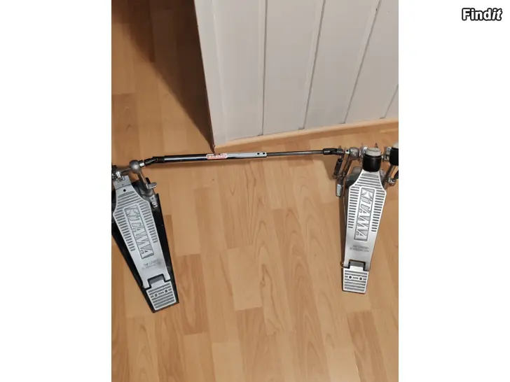 Myydään Tama tuplapedaali