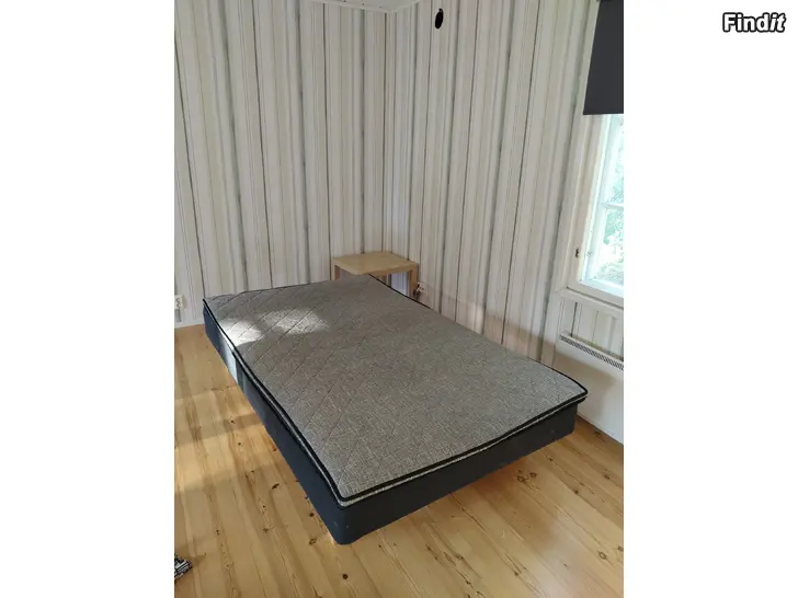 Säljes Säng