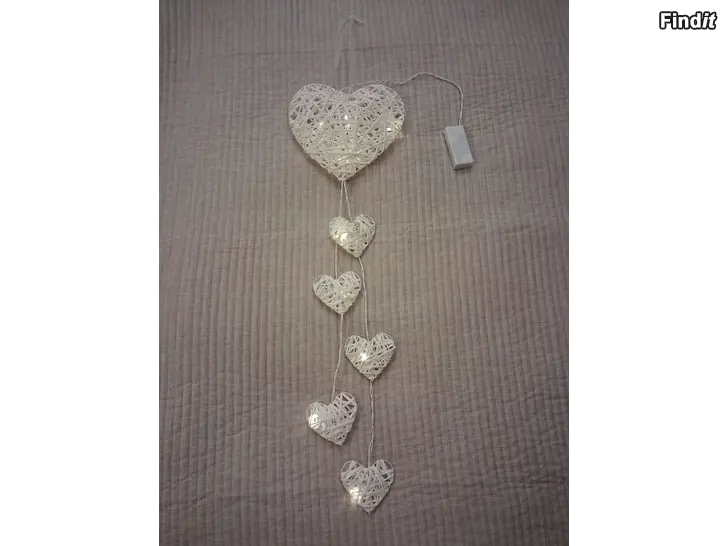 Säljes led ljusslinga hjärtan