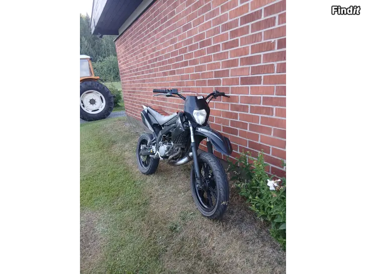 Säljes Gilera smt 50 2014