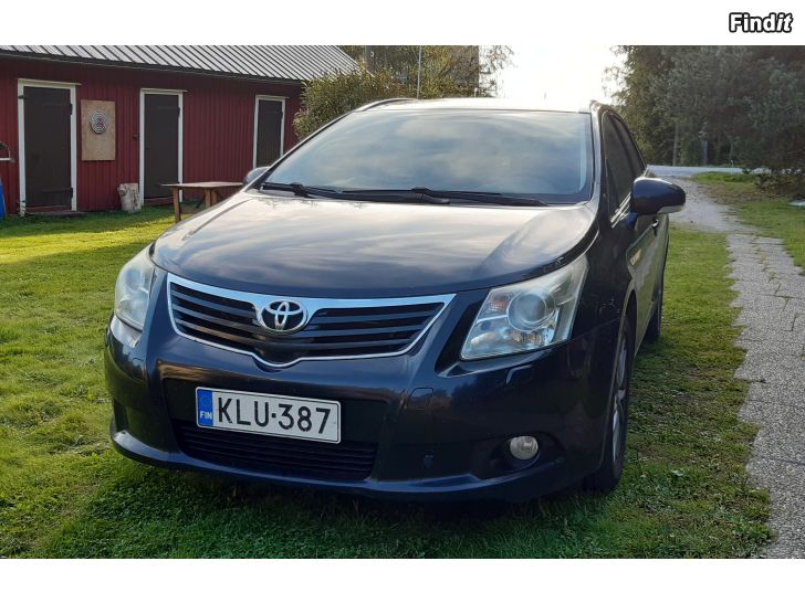 Myyd n Toyota Avensis myyd-n-toyota-avensis