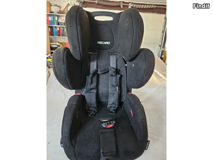 Myydään Recaro turvaistuin