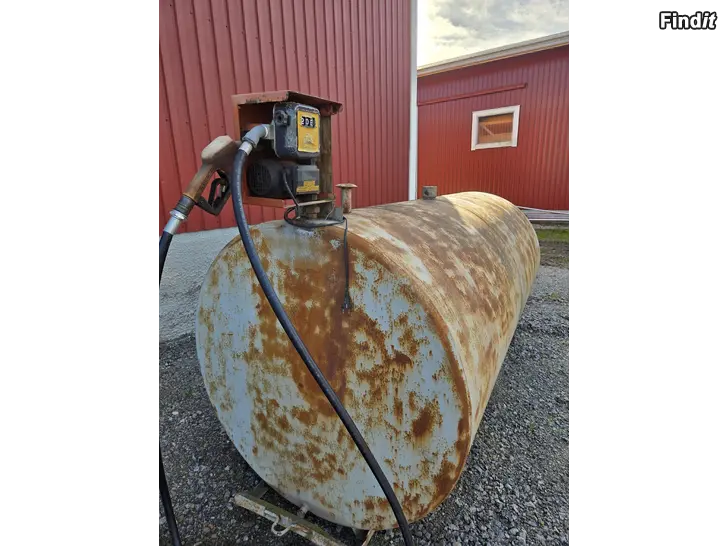 Säljes Bränsletankar