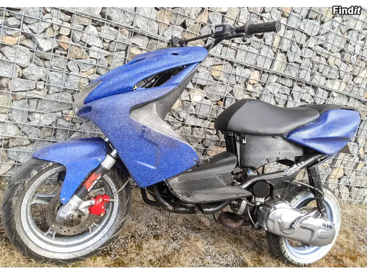 Säljes YAMAHA AEROX