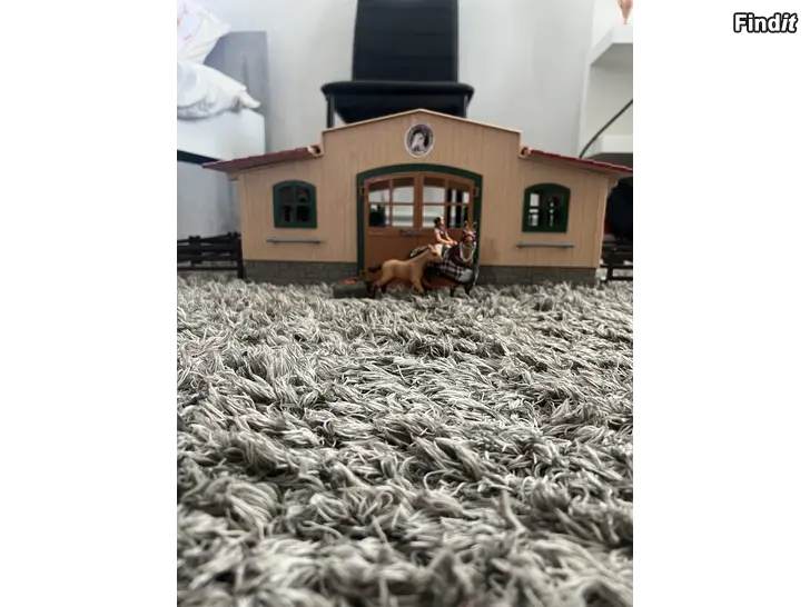 Säljes Schleich stall