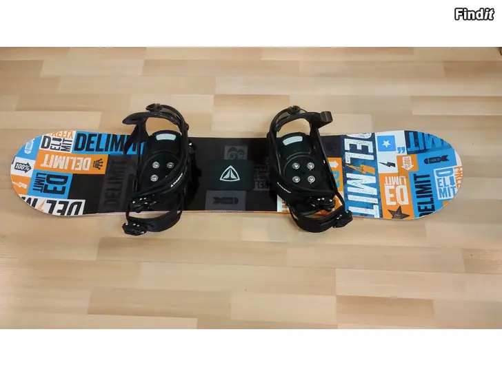 Myydään Snowboard firefly