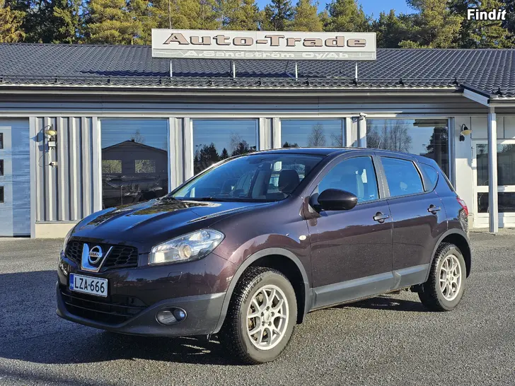 Säljes Nissan Qashqai 2,0L 4WD 6M/T Acenta Connect 2010 Säljes Nissan Qashqai 2,0L 4WD 6M/T Acenta Connect 2010