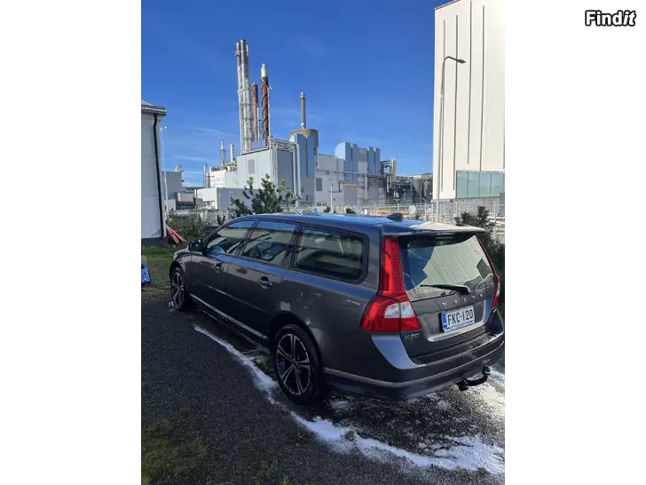 Myydään Volvo v70 2,4d