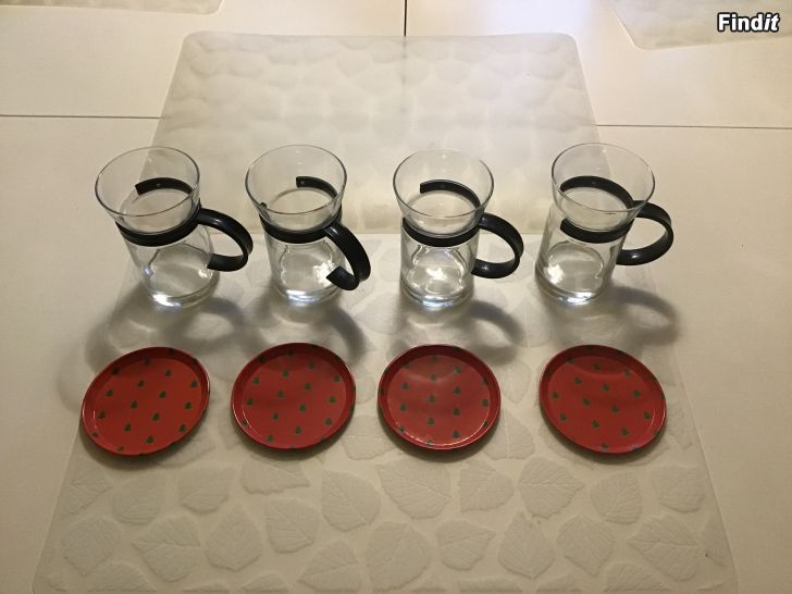 Myydään Glögg glas i Originalförpackning + glasunderlägg  BRA PRESENT