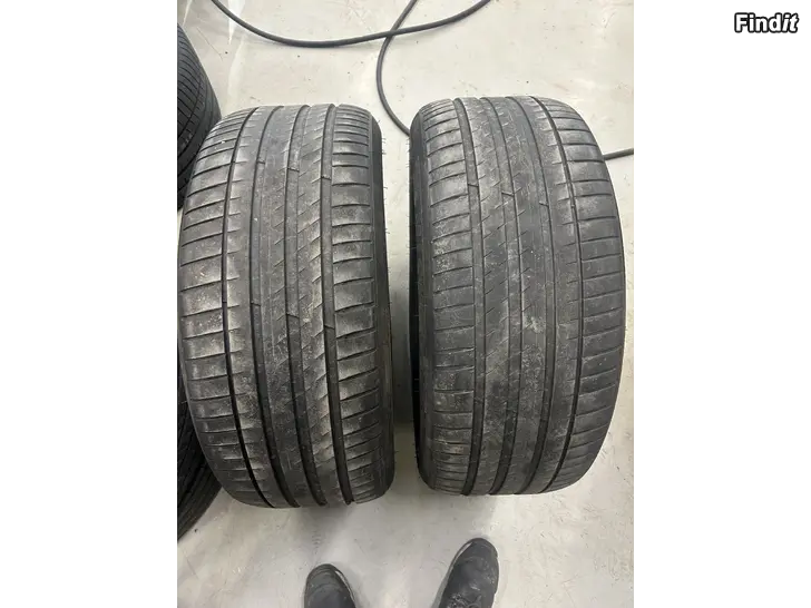 Säljes 275/45R20 sommardäck