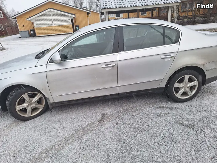 Säljes Volkswagen Passat 2,0 TDI. Hiljattain katsastettu