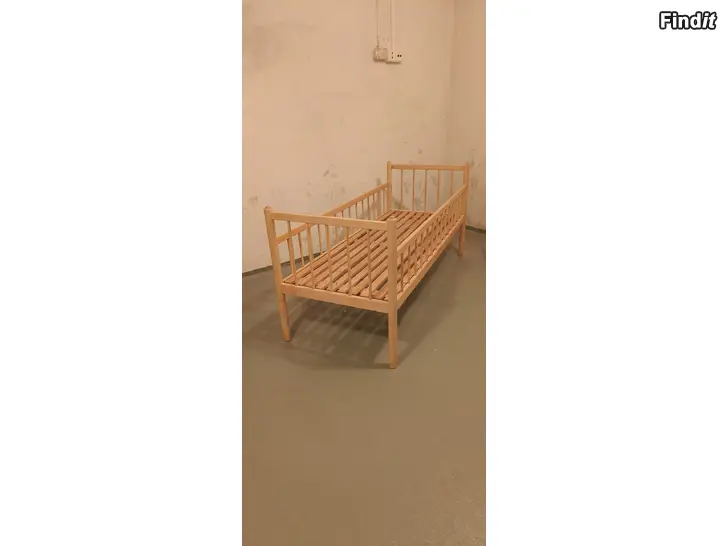 Säljes Barnsängar