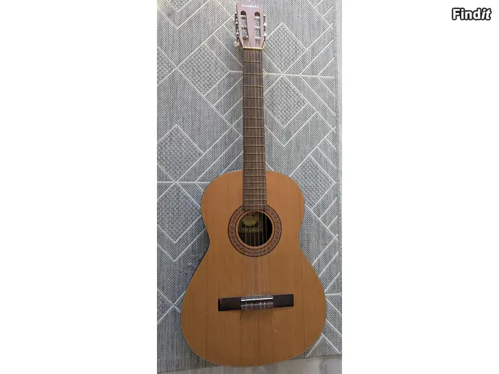 Säljes Landola gitarr 3/4