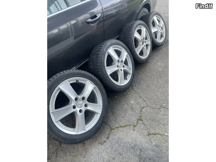 Säljes Däck o fälgar 5x112R17 VAG