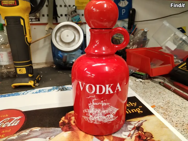 Myydään VODKApullo soittoäänellä