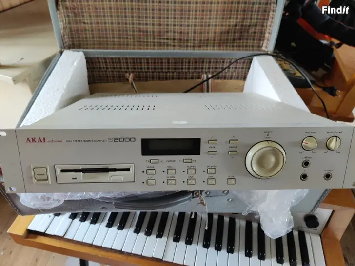 Säljes Akai sampler