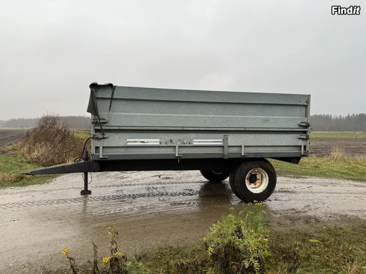 Säljes Tuhti M 6 Traktorkärra