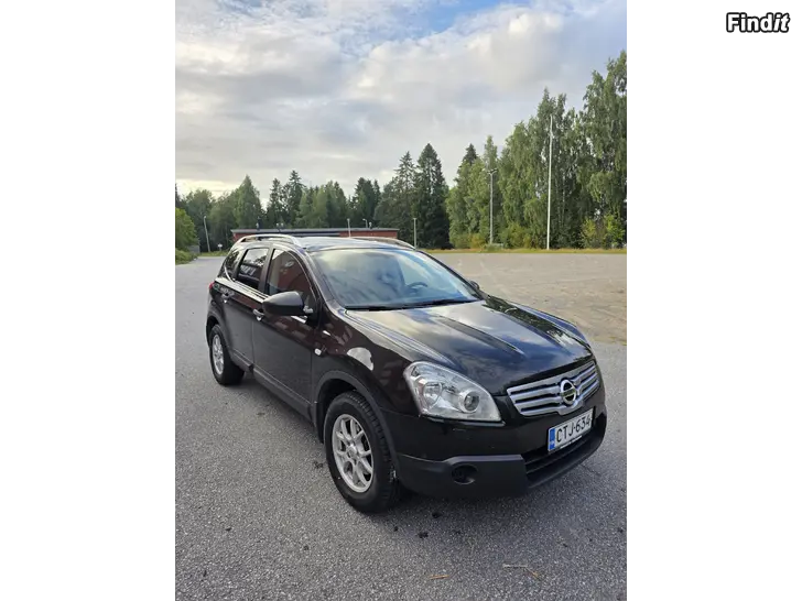 Myydään Nissan Qashqai +2, 1.6 bensa