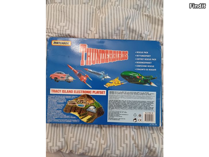 Myydään Thunderbirds sarja