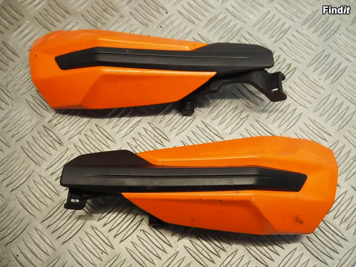 Myydään KTM Hand Guard Right 79602181000 and Left 79602180000