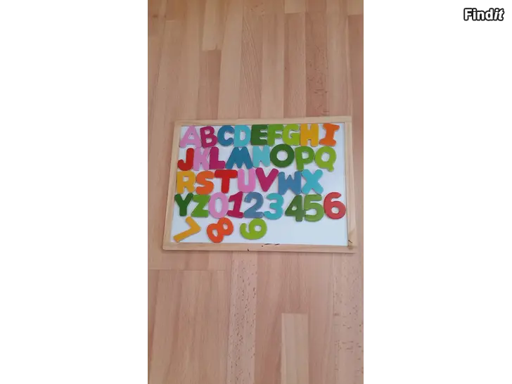 Myydään Magneettitaulu kirjaimet ja numerot 39cm x 29cm  -10e