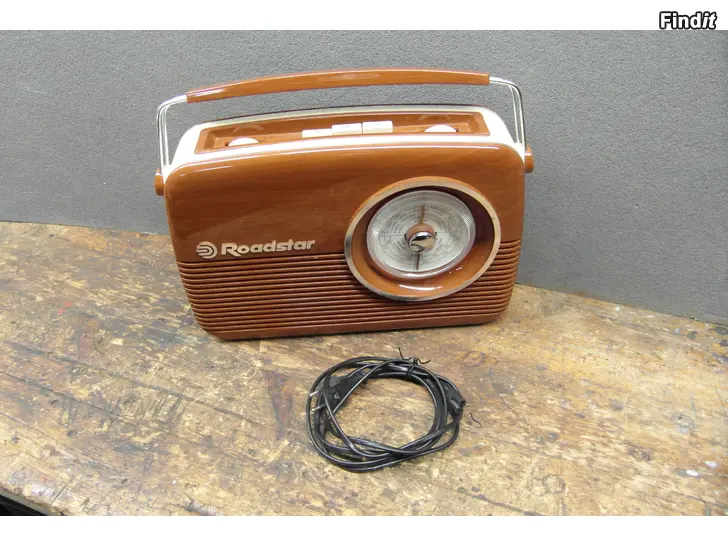 Säljes Roadstar retroradio