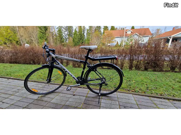 Säljes Scott hybrid cykel