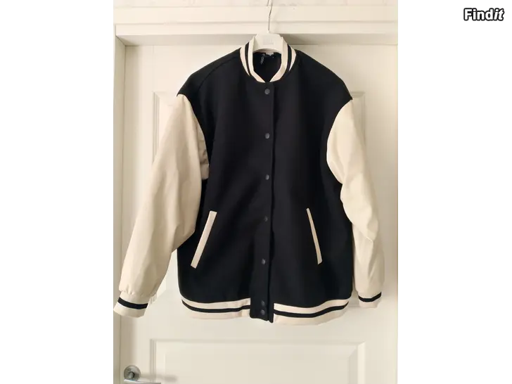 Säljes Baseball jacka stl. M